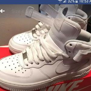 Air force 1s size 4.5Y